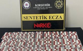 Kırşehir’de 3 şahsın üzerinden 490 adet uyuşturucu çıktı