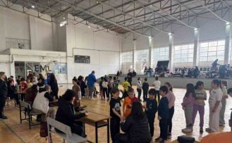 Aliağa’da bin 120 öğrenci sportif yetenek yaramasından geçti