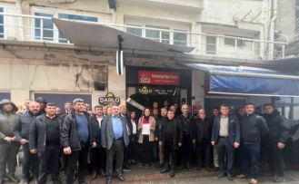 Aydınlı 50 muhtardan CHP’ye siyah çelenk