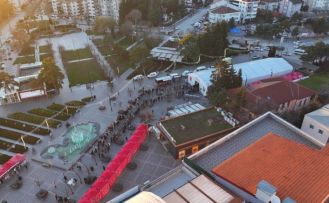 Bolu Belediyesi iftar çadırına yoğun ilgi