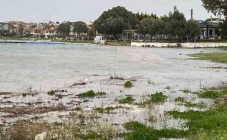 Kuvvetli lodos Ayvalık’ı vurdu