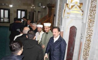 Malazgirt’te bayram namazı coşkusu