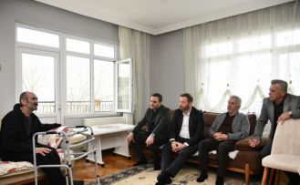 Başkanı Özlü’den hastalara moral ziyareti