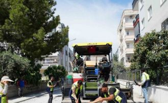 Tarsus’ta yol yenileme çalışmaları hız kesmiyor