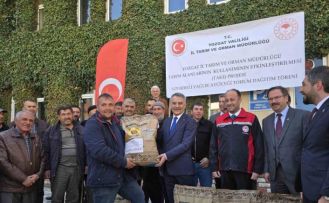 Yozgat’ta 676 paket yerli ve milli ayçiçeği tohumu dağıtıldı