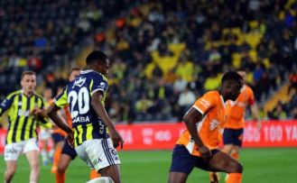 Trendyol Süper Lig: Fenerbahçe: 3 - RAMS Başakşehir: 1 (Maç sonucu)