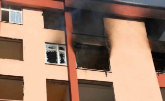 Rize’de boş binada yangın çıktı