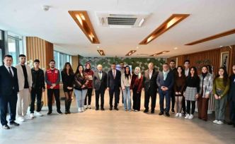 Başkan Yılmaz gençlerle buluştu