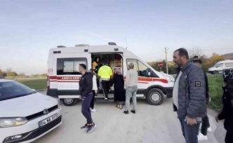 Otomobil ile motosiklet çapıştı: 2 yaralı