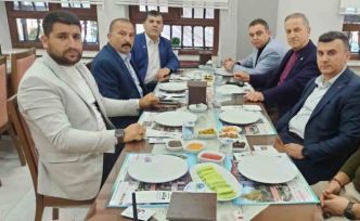 Siyasi parti temsilcileri istişare toplantısında bir araya geldi