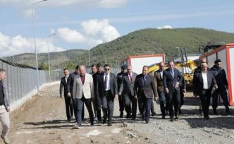 Vali Işın ve Bakan Danışmanı Karaca, hayvan barınaklarını inceledi