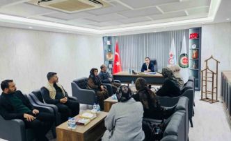 Aküzüm, kadın çalışanları ağırladı