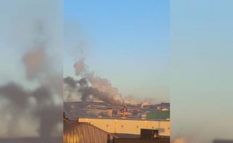 Bacadan çıkan simsiyah duman vatandaşı tedirgin etti