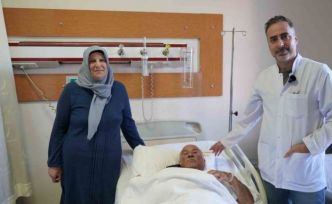 Batman’da kaynamayan omuz kırığı ters omuz protezi ameliyatıyla tedavi edildi