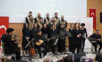 Bayburt’ta öğretmenlerden türkü ziyafeti