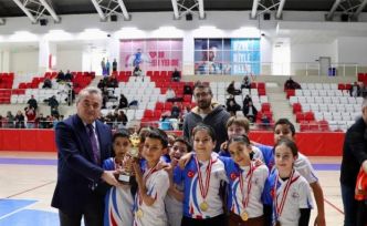 Bilecik’te okul sporları ve geleneksel çocuk oyunları finalleri tamamlandı