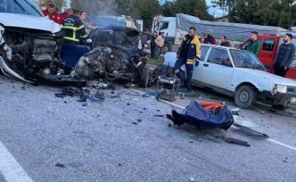 Burdur’da feci kaza: 2 ölü 3 yaralı