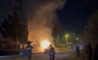 Bursa’da seyir halindeki otomobil alev aldı