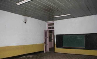 Demirci’nin köklü halıcılığı tarihi okulda yaşatılacak