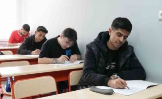 Elazığ’da 9 bin öğrenci sınavda ter döktü