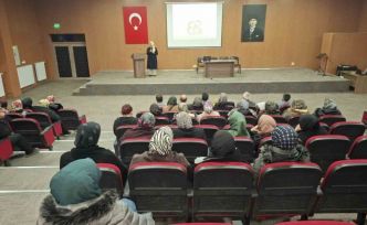 Hisarcık’ta "Sağlıklı Ailede Roller ve İlişkiler" başlıklı konferans