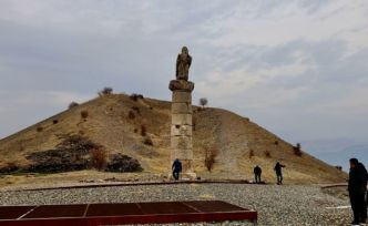 Karakuş Tümülüsü’nde aydınlatma çalışmaları incelendi