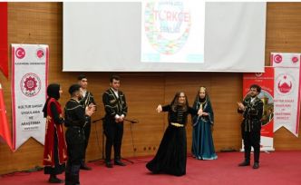 Kastamonu Üniversitesi’nde Türkçe şenliği düzenlendi