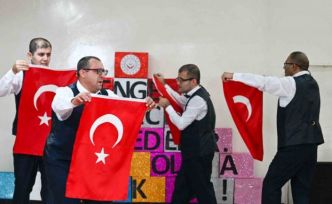 Kırklareli’nde özel bireylerin yetenekleri dakikalarca alkışlandı