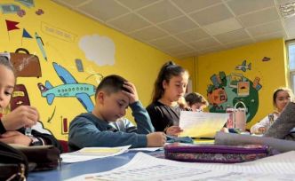 Menteşe’de çocuklar İngilizceyi eğlenerek öğreniyor