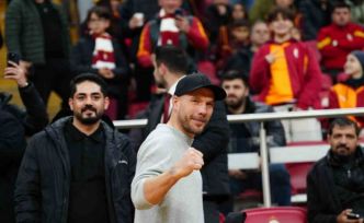 Milan Baros ile Lucas Podolski, RAMS Park’ta