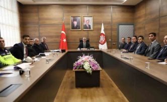 Niğde’de yeni yıl için güvenlik tedbirleri toplantıda değerlendirildi