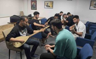 Öğrenci yurdunda satranç turnuvası heyecanı yaşandı