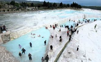 Pamukkale 2026’yı dolu dolu karşılıyor