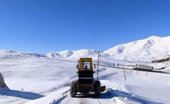 Van’da 35 ulaşım yolu kapalı