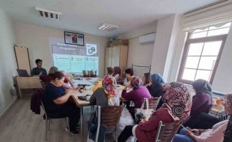 Ankara’da Aile Destek Merkezi kursiyerleri kanserler hakkında bilgilendirildi
