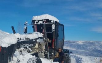 Iğdır’da kapalı köy yollarında çalışmalar sürüyor