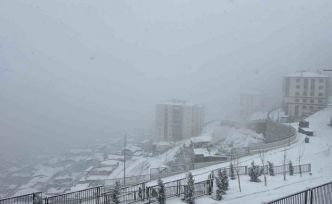 Kahramanmaraş’ta 61 yol ulaşıma kapandı