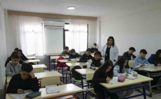 Mersin’de öğrencilere ücretsiz eğitim desteği