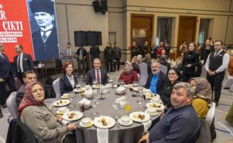 Seçer: "Şehitlerimiz bu ülkenin onurunu omuzlarında taşıdı"