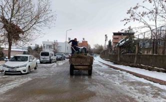 Siirt’te buzlanmaya karşı çalışmalar devam ediyor