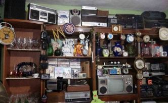 Antika tutkusu ile bodrum katını müzeye çevirdi