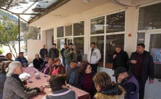 Başkan Subaşı, yangın sonrasında yeniden inşa edilen evin sakinleriyle bir araya geldi.