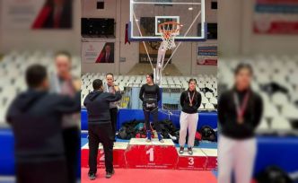 Bilecikli kick boksçular Manisa’da büyük başarı elde etti