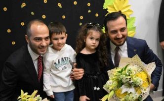 Gaziosmanpaşa’da Anne, Çocuk Merkezi ve Kafesi açıldı