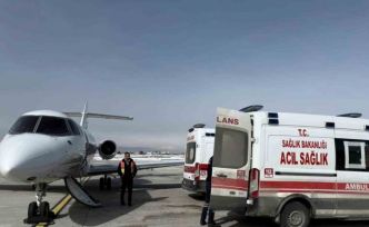 Hasta 2 bebek ambulans uçakla İstanbul’a sevk edildi