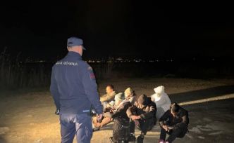 İzmir’de 30 düzensiz göçmen yakalandı