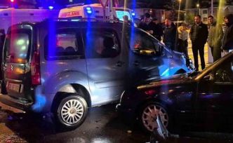 Kırmızı ışık ihlali kazaya neden oldu: 2 yaralı