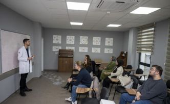 Mersin’de MERCEK kurslarıyla turizm sektörüne nitelikli personel yetiştiriliyor