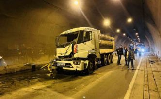 Ordu’da tünelde kaza: Uzun araç kuyruğu oluştu