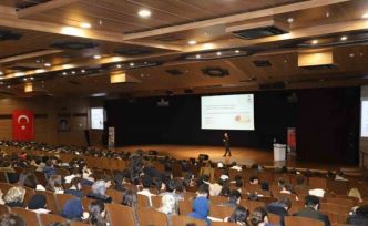 ‘Üniversite Yolunda Sınav Stratejileri’ etkinliği yapıldı